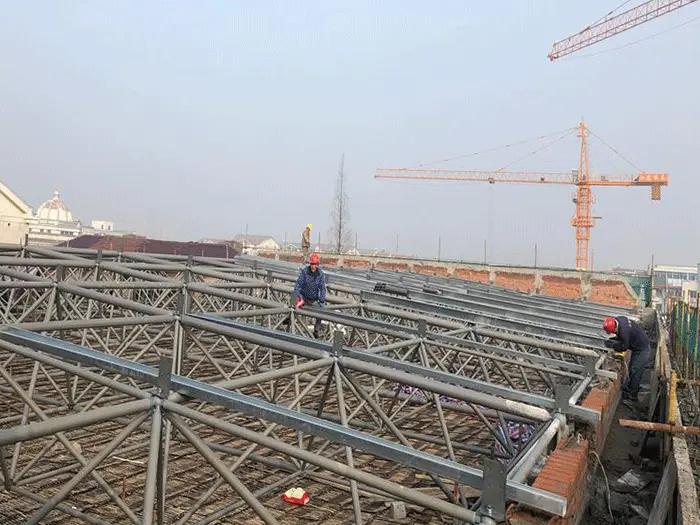 克孜勒苏柯尔克孜四小体育馆网架